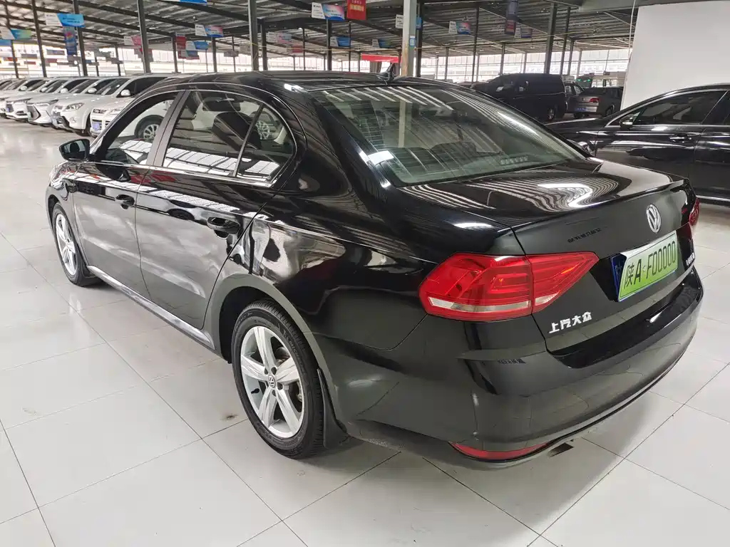 VOLKSWAGEN LAVIDA 2018