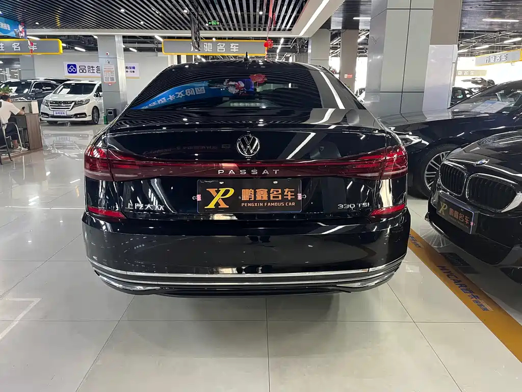 VOLKSWAGEN PASSAT 2022