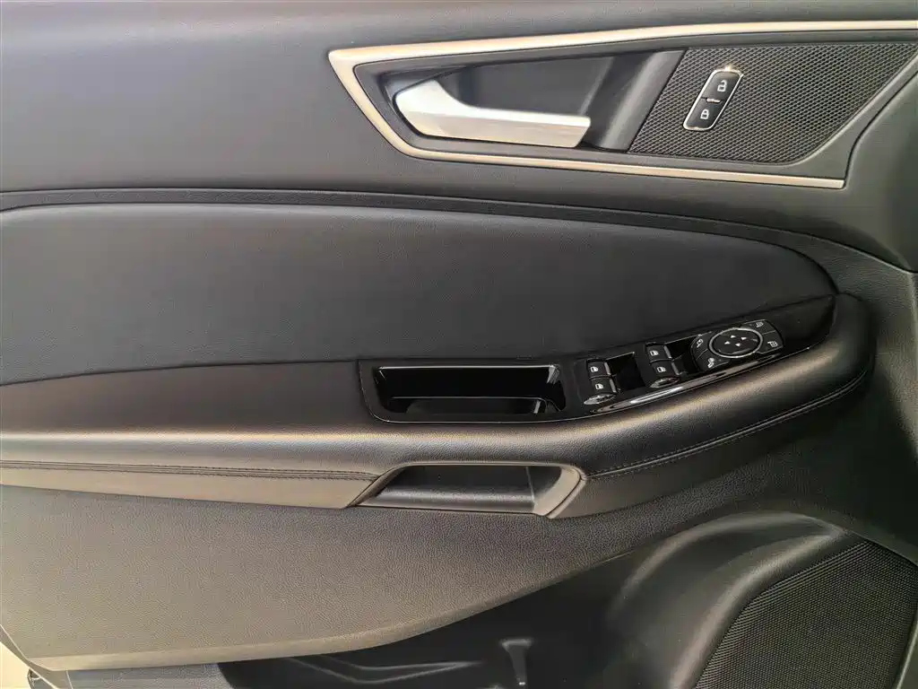 FORD EDGE 2022