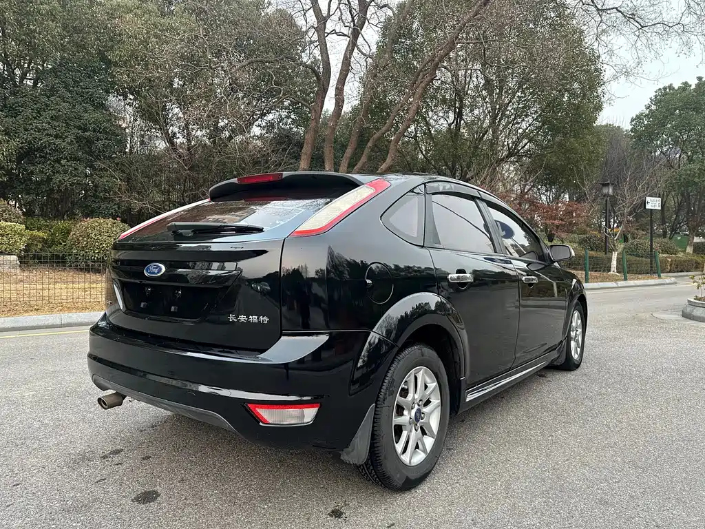 FORD FOCUS 2011