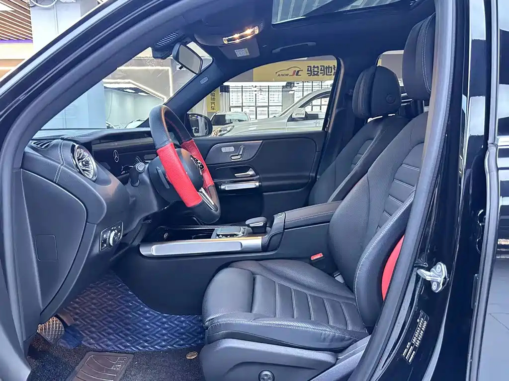 MERCEDES BENZ GLB 2022