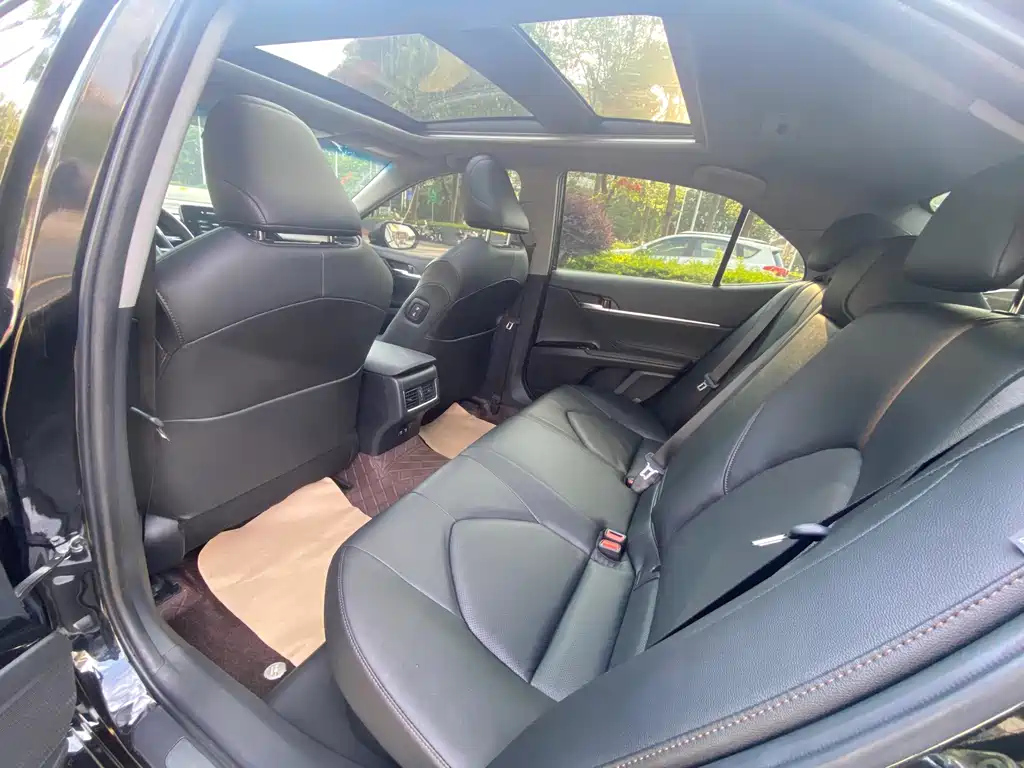 TOYOTA CAMRY 2021