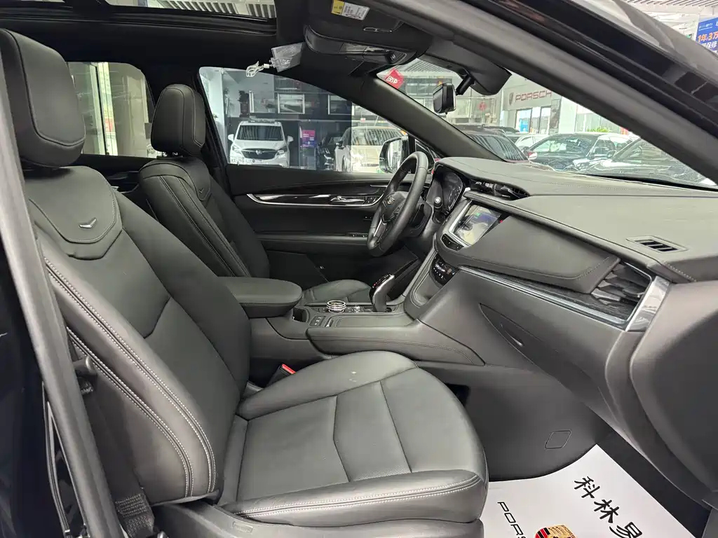 CADILLAC XT5 2020