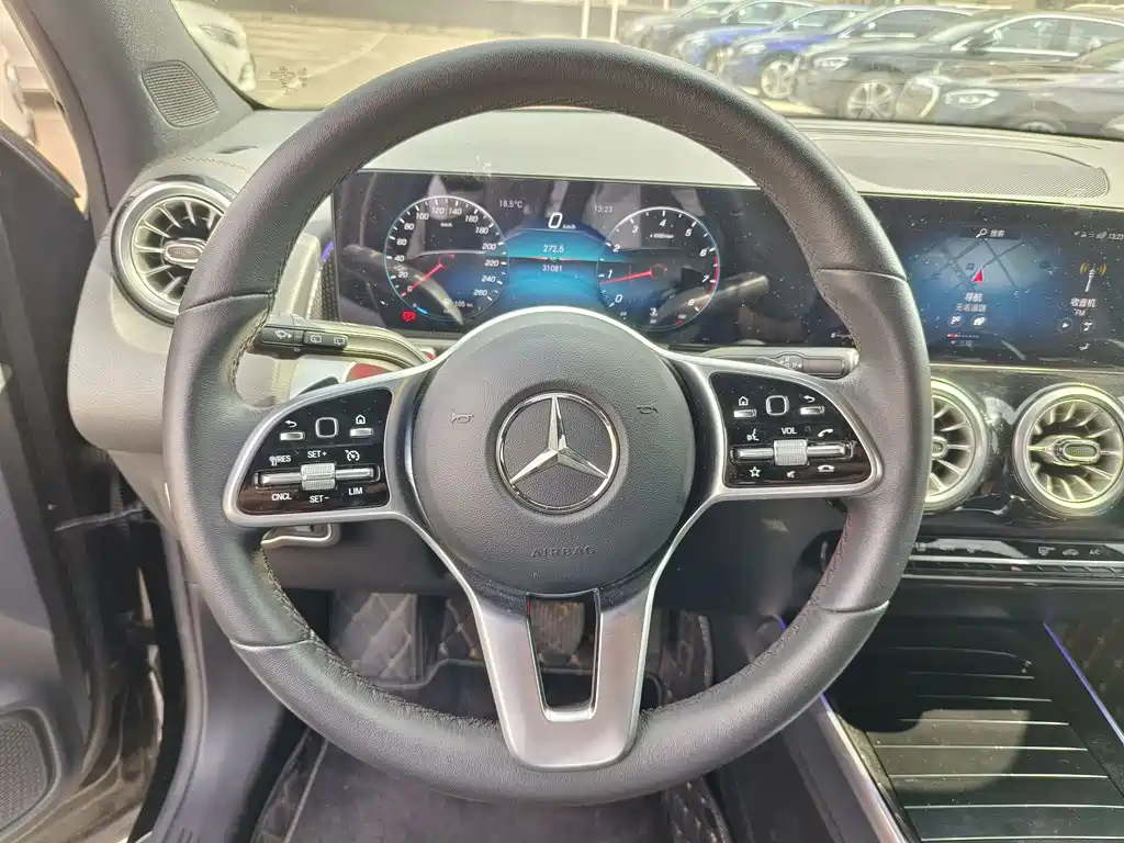 MERCEDES BENZ GLB 2022