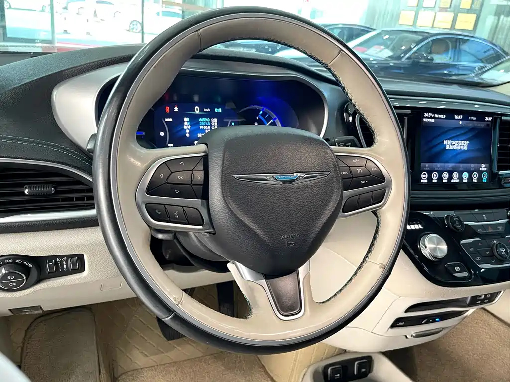CHRYSLER OTHER 2018