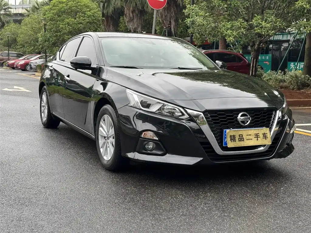 NISSAN TEANA 2021