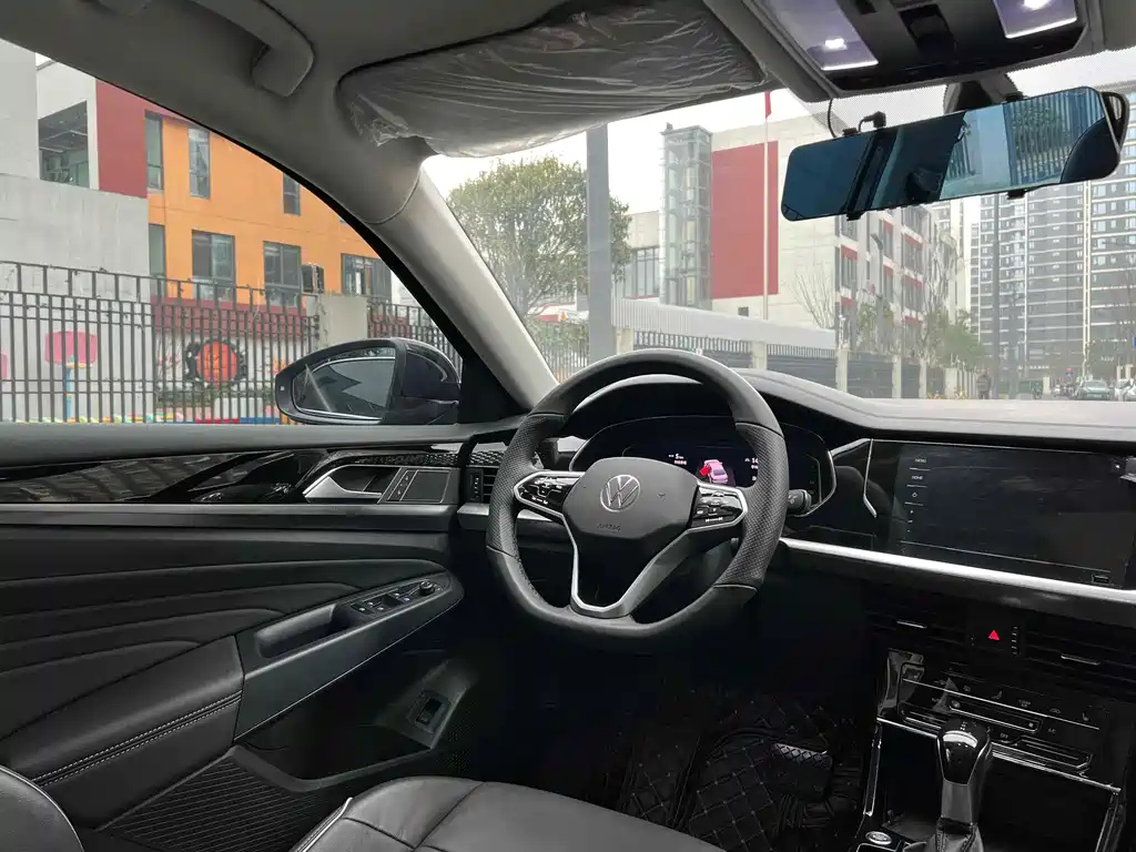 VOLKSWAGEN PASSAT 2022