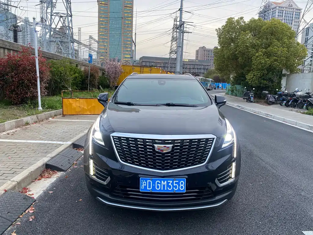 CADILLAC XT5 2021