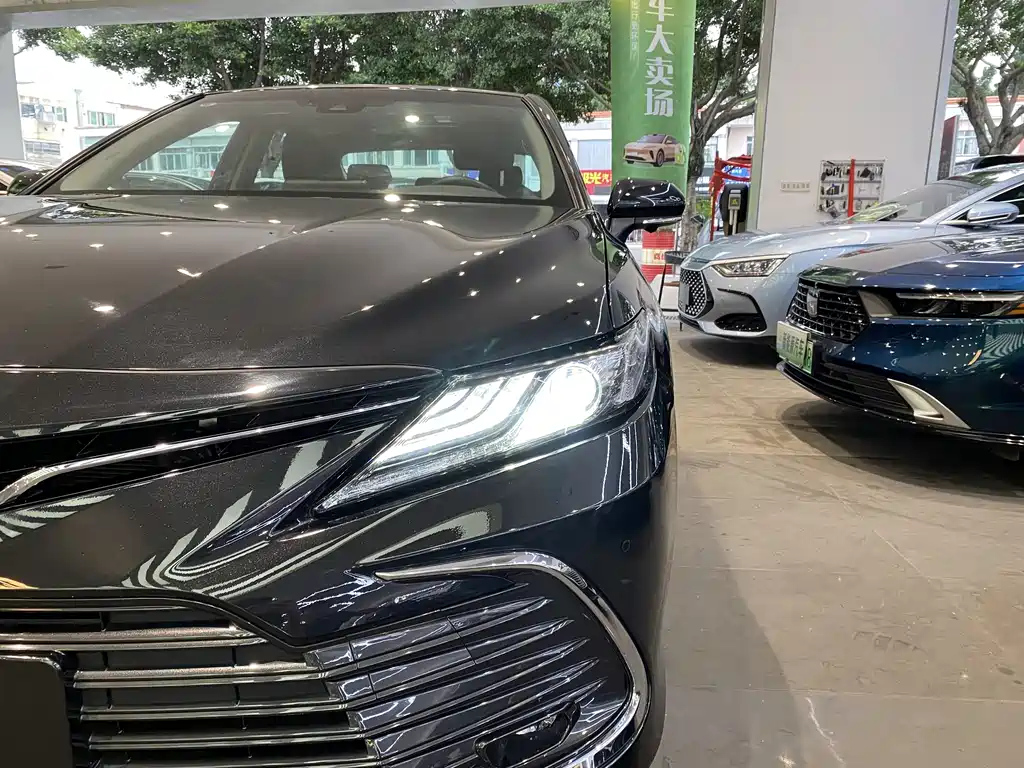 TOYOTA CAMRY 2022