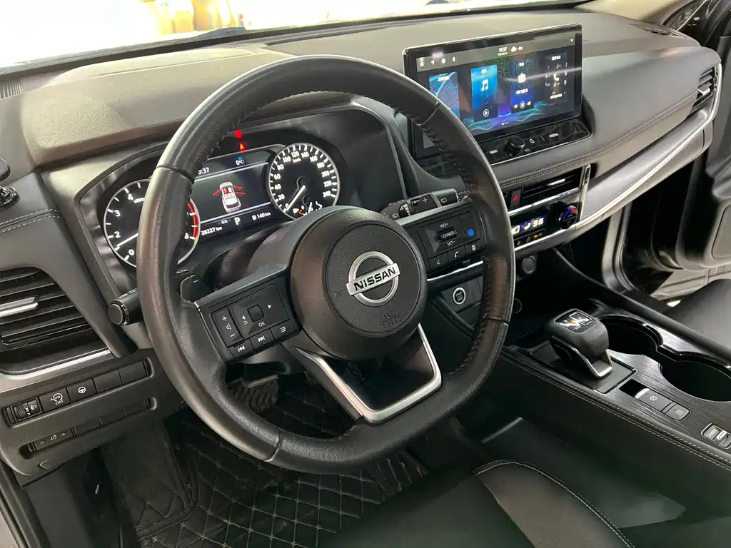 NISSAN X-TRAIL 2022