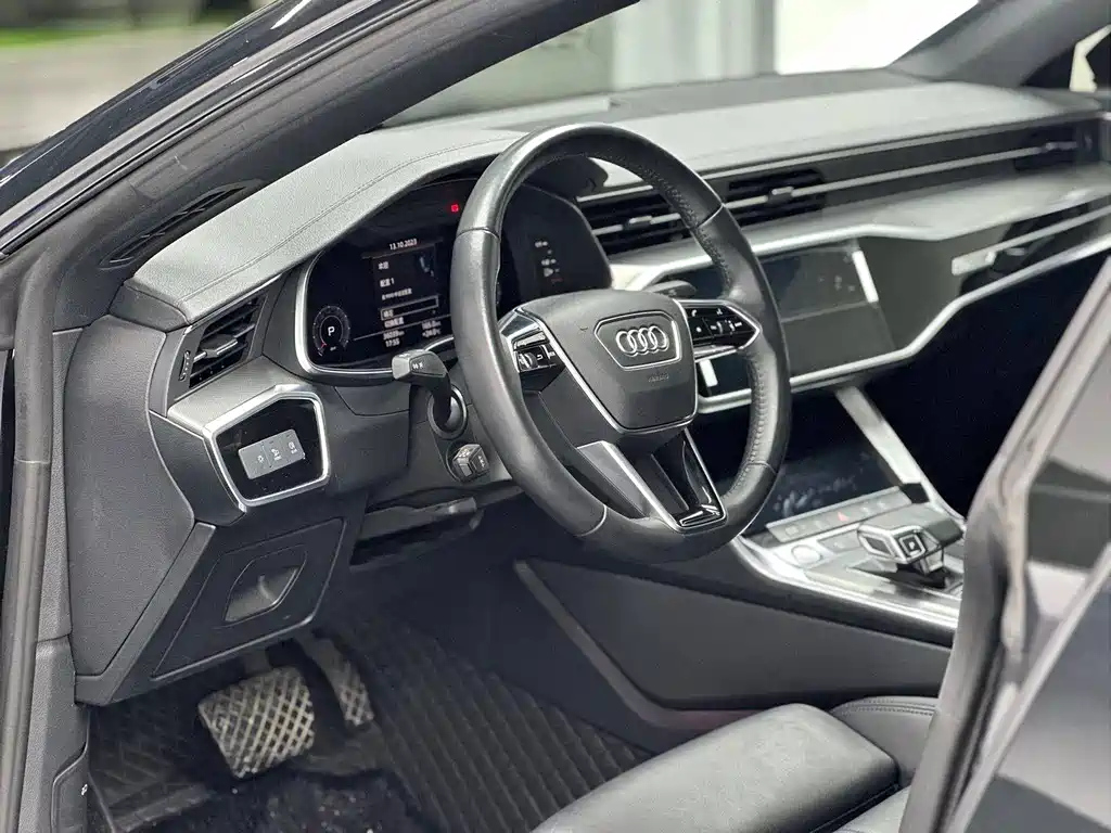 AUDI A7 2022