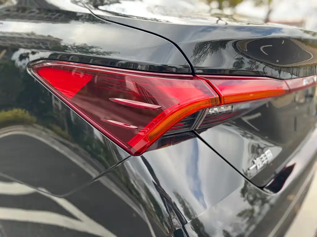 TOYOTA AVALON 2022