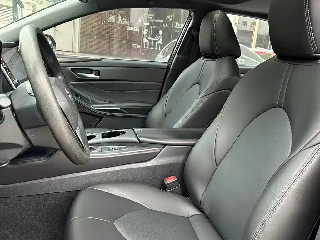TOYOTA AVALON 2020
