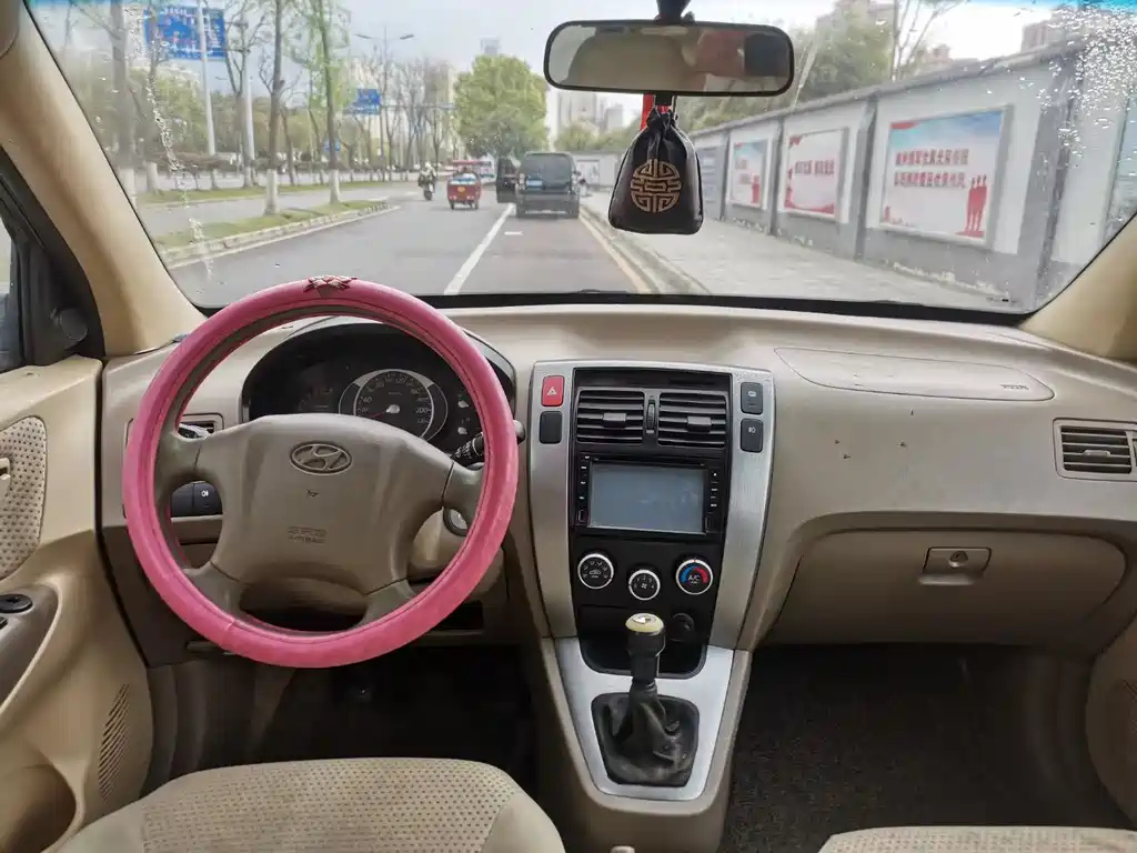 HYUNDAI TUCSON 2010