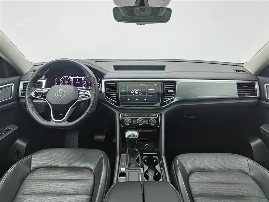 VOLKSWAGEN TOURAN 2020
