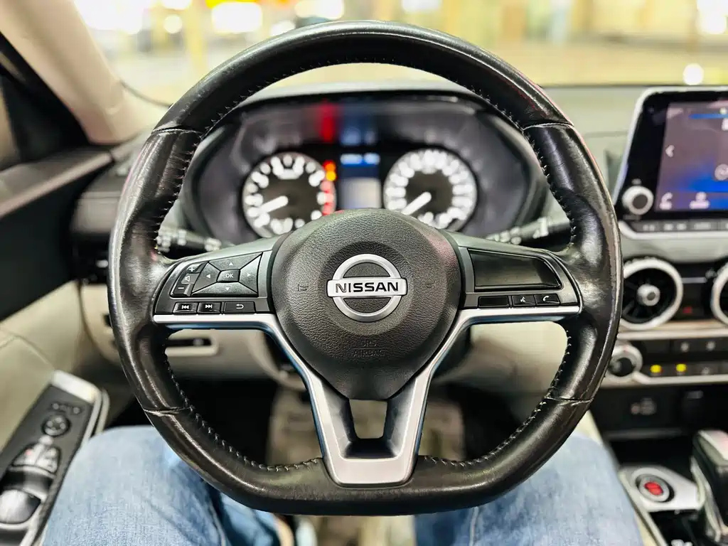 NISSAN SYLPHY 2020