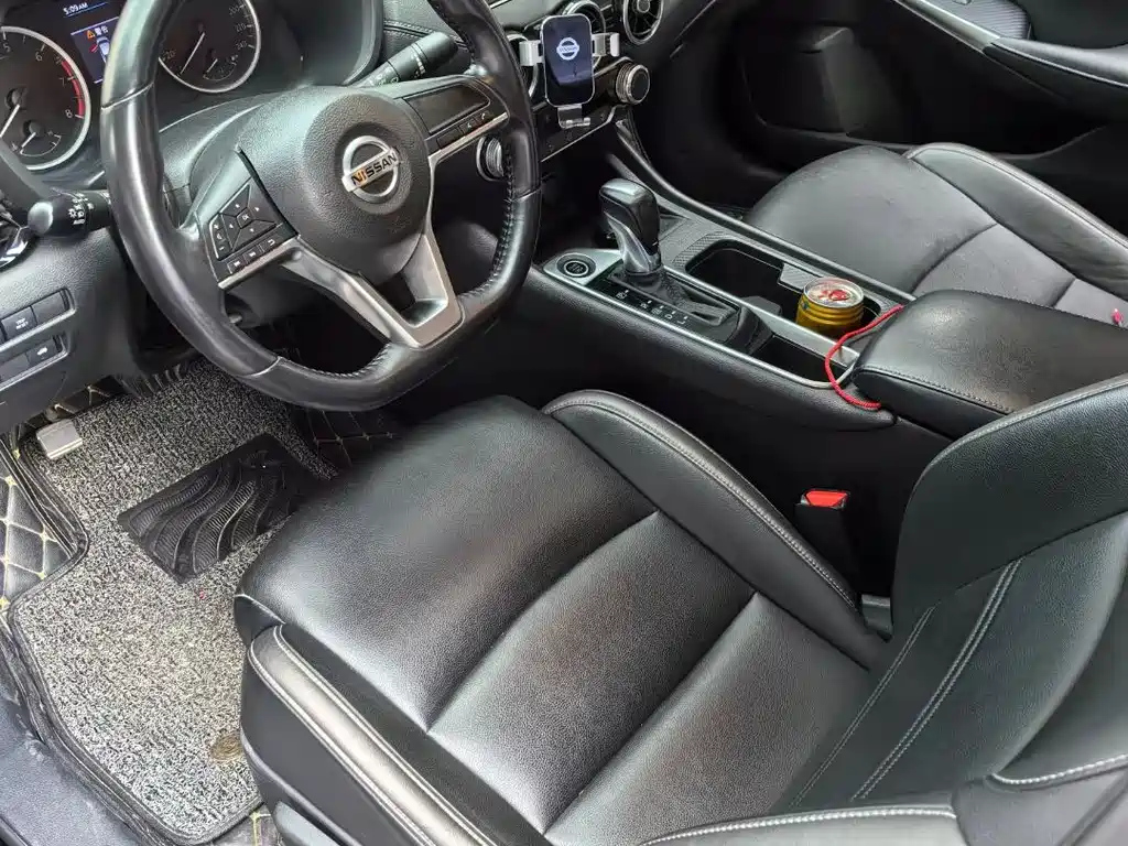 NISSAN SYLPHY 2020