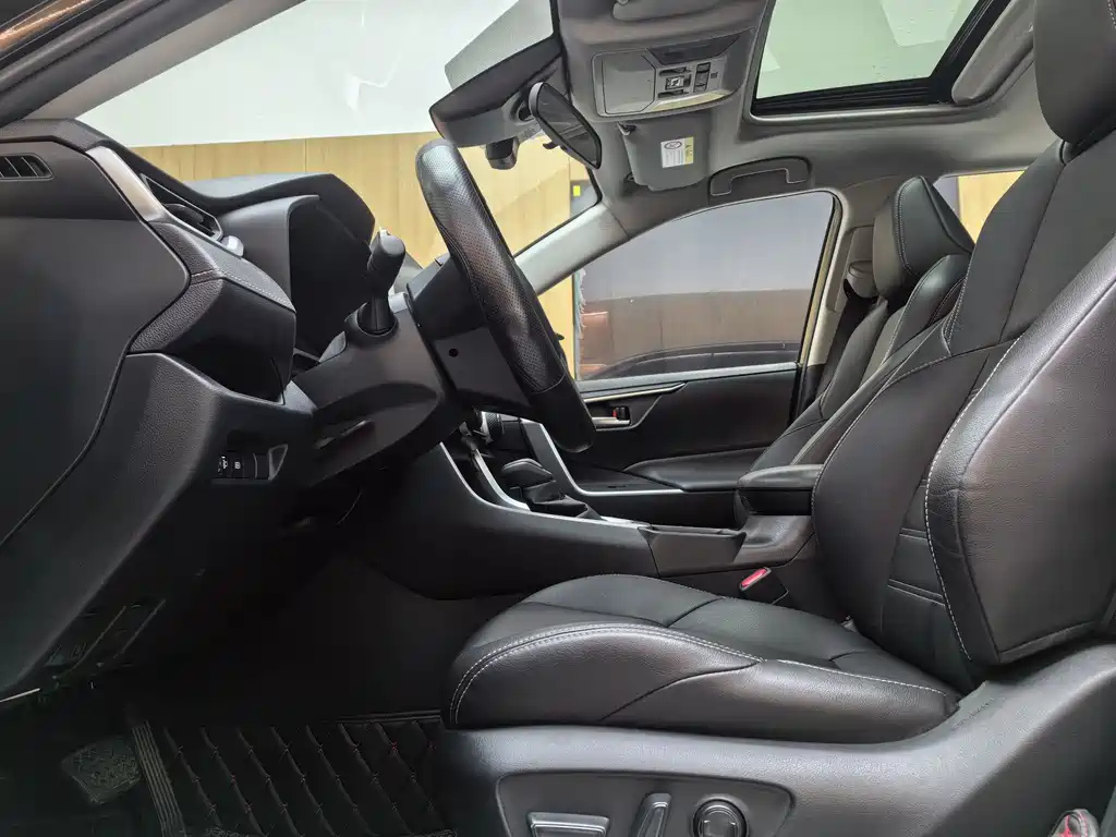 TOYOTA WILDLANDER 2021