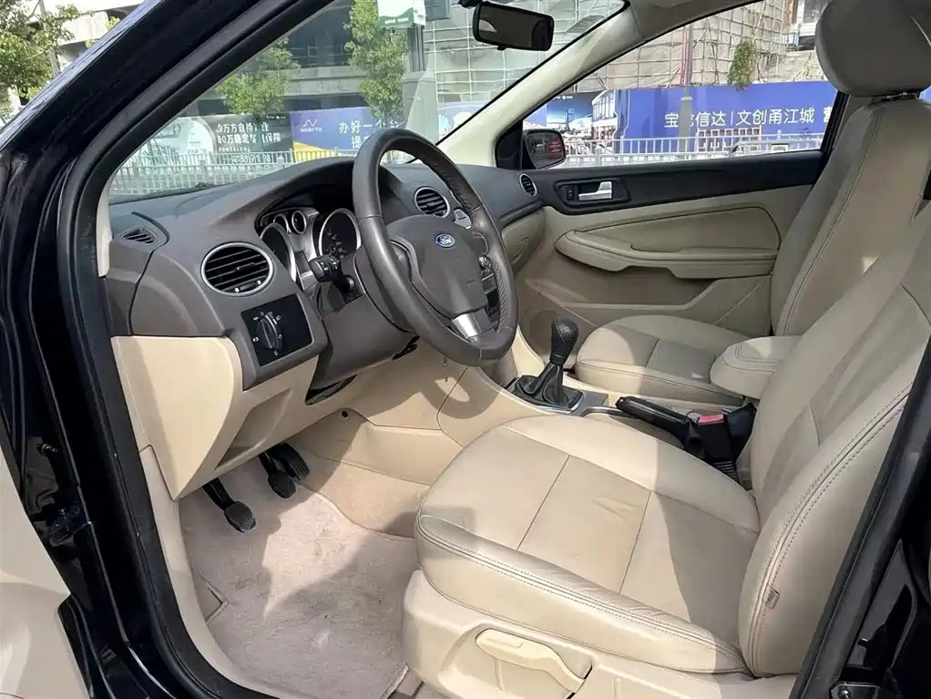 FORD FOCUS 2014