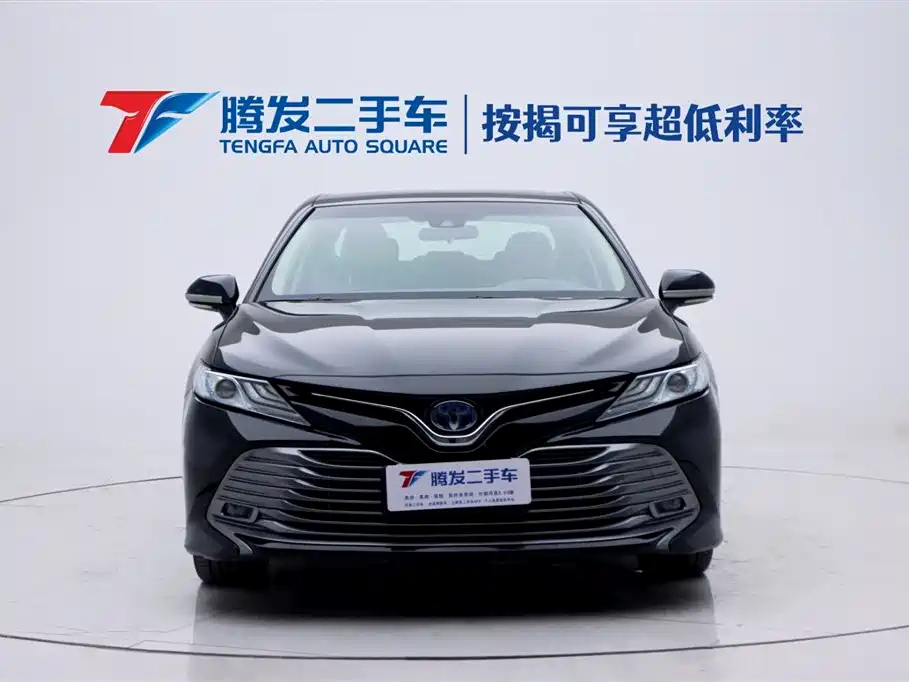 TOYOTA CAMRY 2018