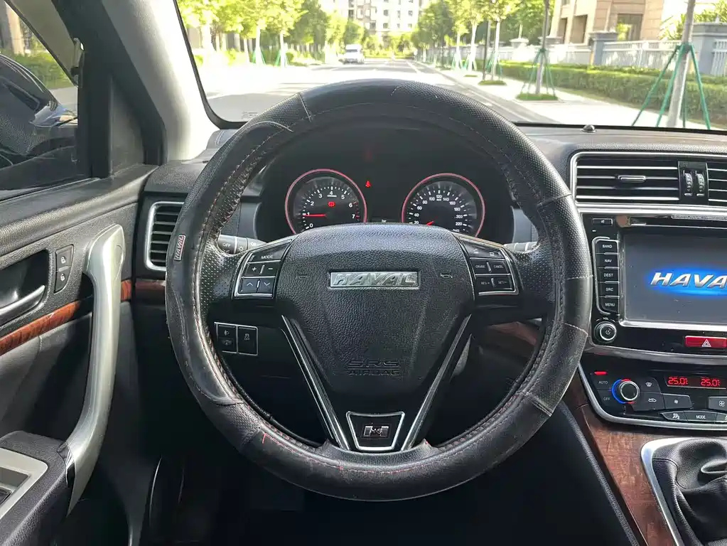 HAVAL H6 2015
