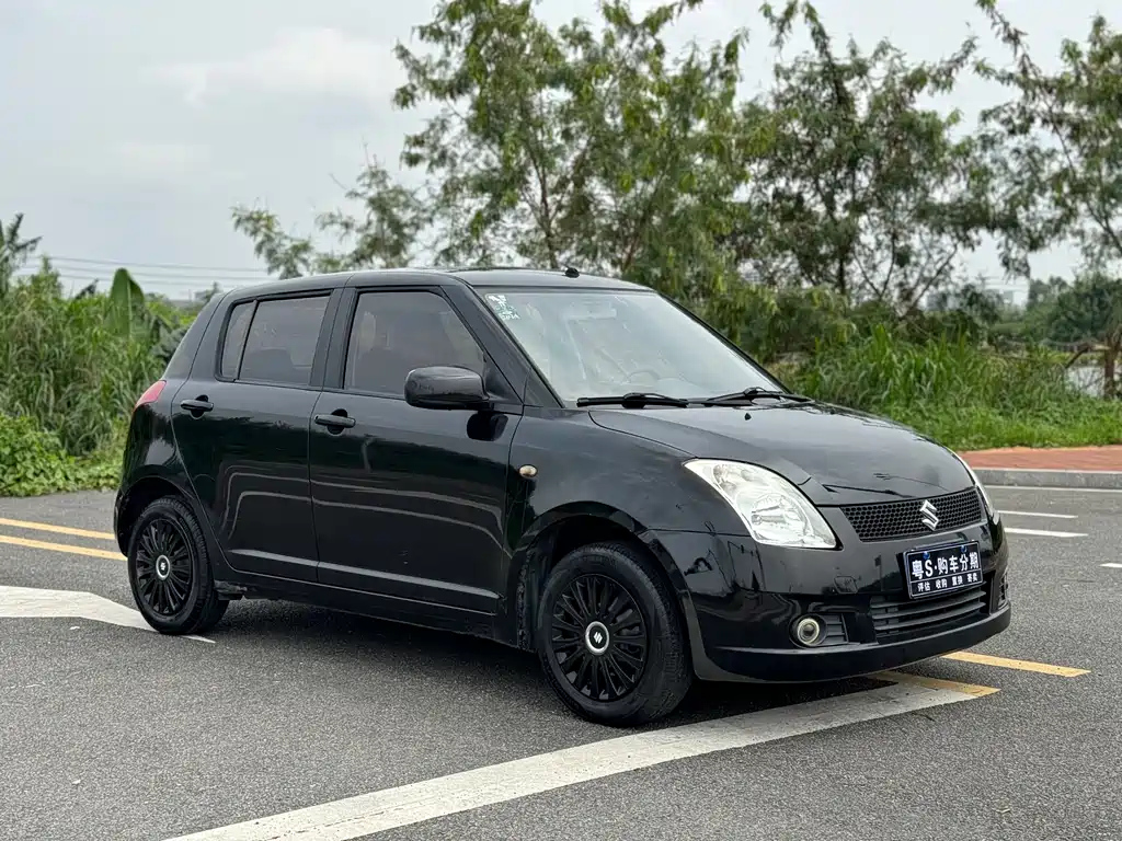 SUZUKI SWIFT 2009