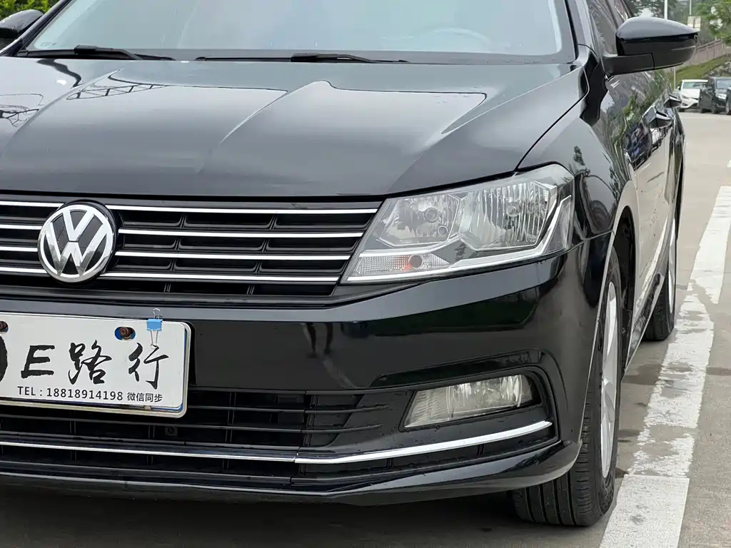 VOLKSWAGEN LAVIDA 2016