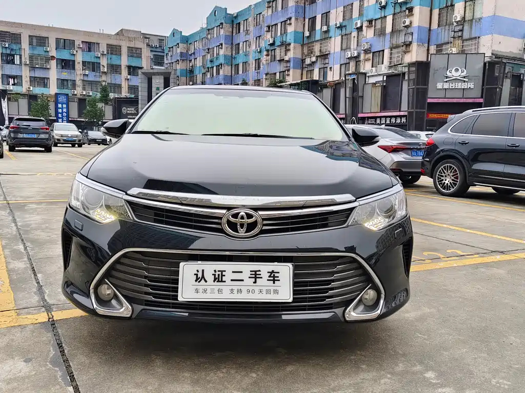 TOYOTA CAMRY 2016
