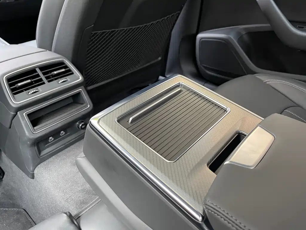 AUDI A6L 2023