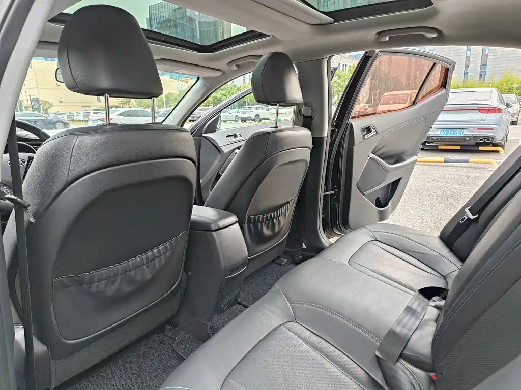 KIA K5 2012