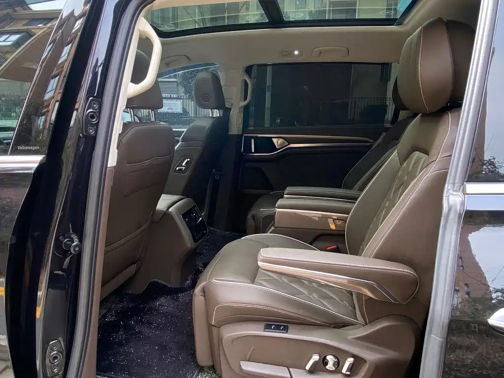 VOLKSWAGEN VILORAN 2022