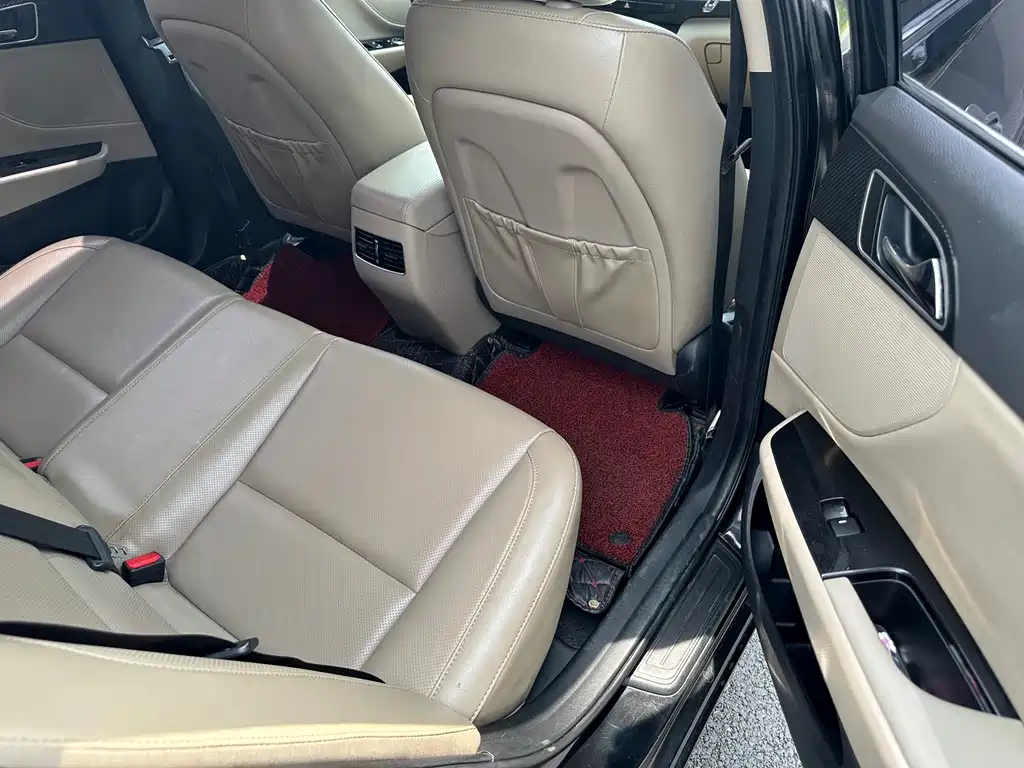 HYUNDAI MISTRA 2016
