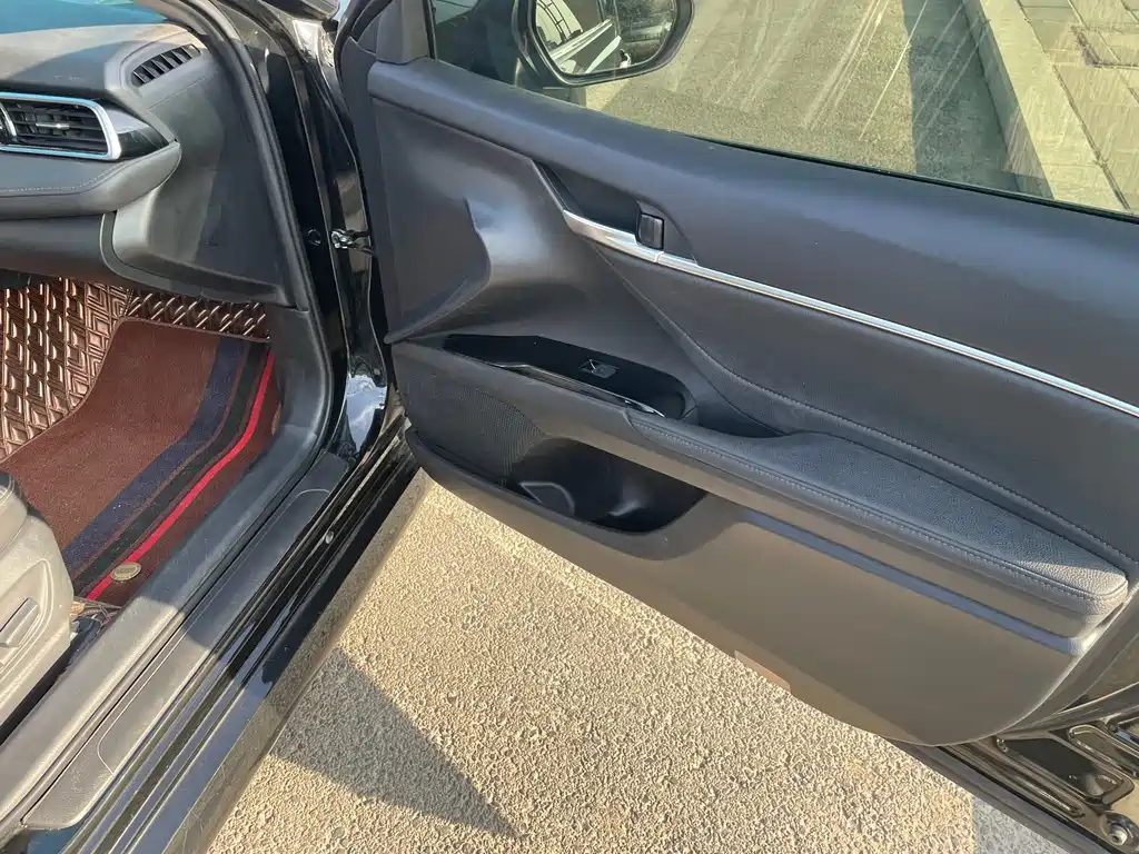 TOYOTA CAMRY 2022