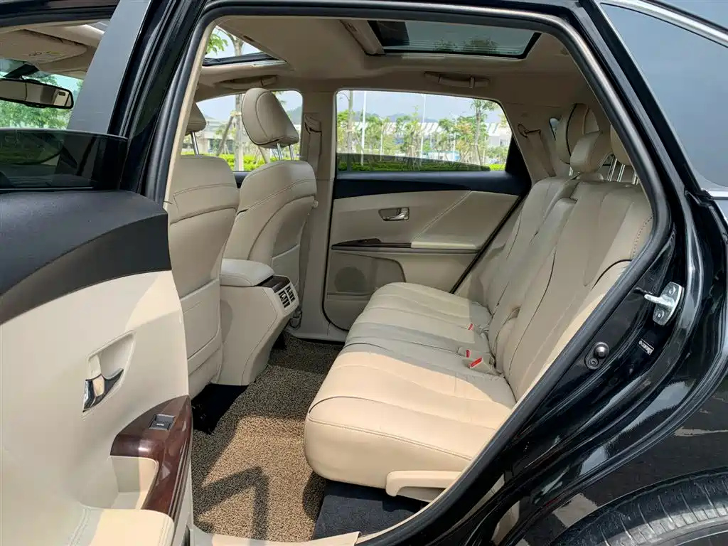 TOYOTA VENZA IMPORT 2014