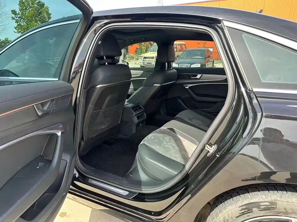 AUDI A6L 2020