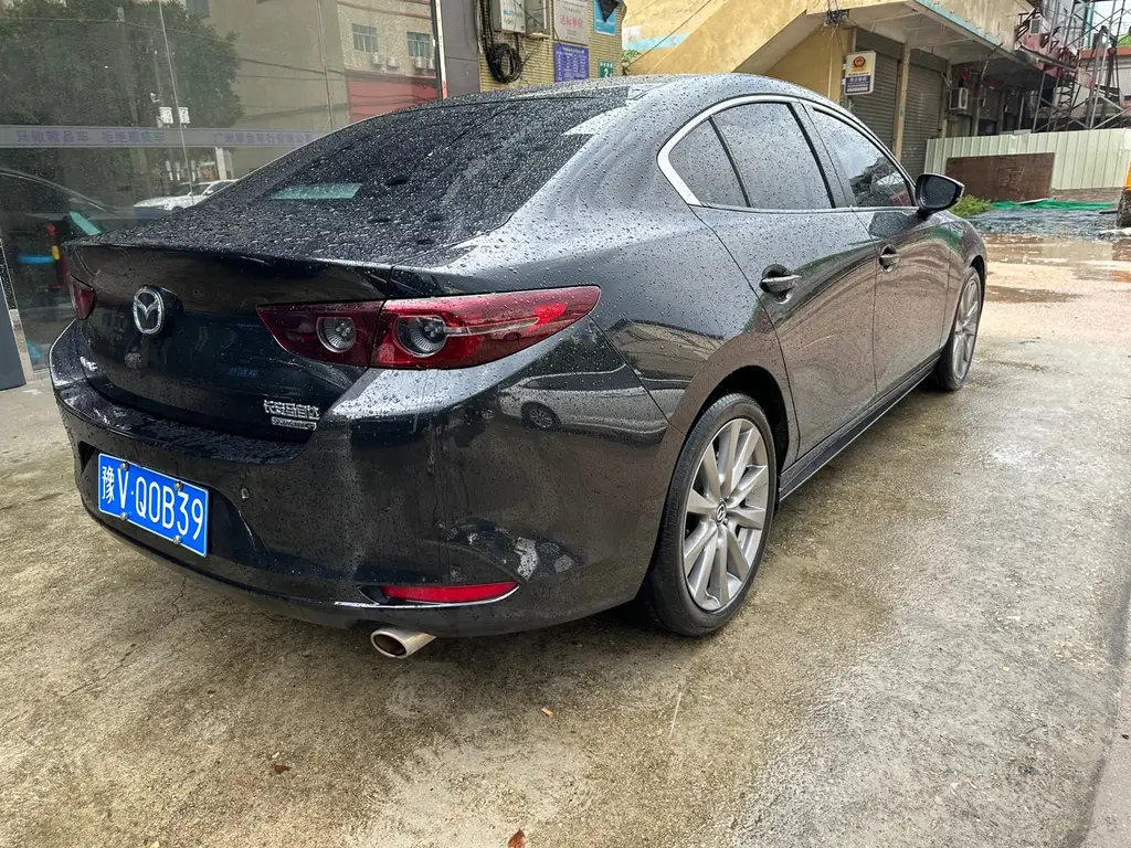 MAZDA 3 AXELA 2022