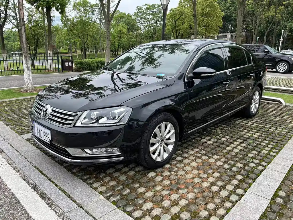 VOLKSWAGEN MAGOTAN 2015