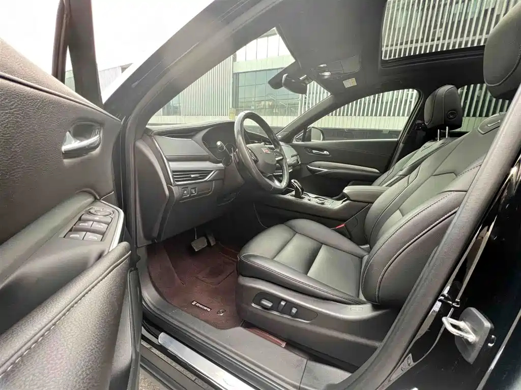 CADILLAC XT4 2020