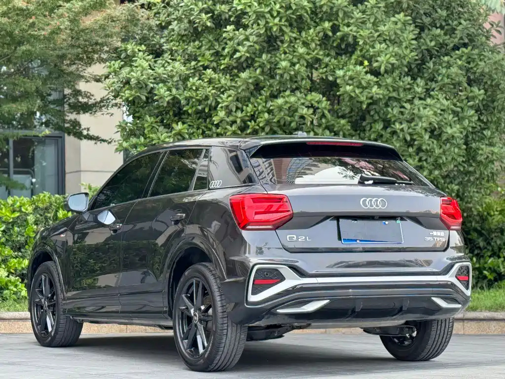 AUDI Q2L 2021