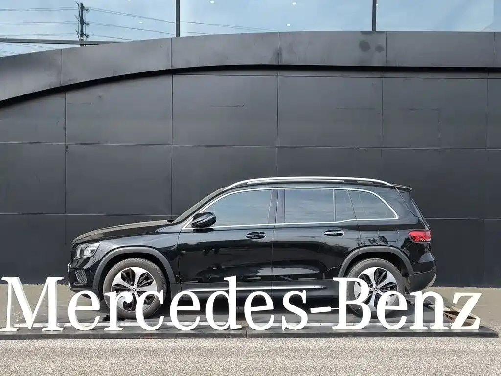 MERCEDES BENZ GLB 2022
