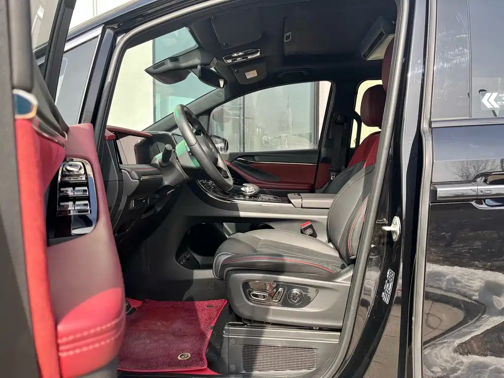 TRUMPCHI M8 2023