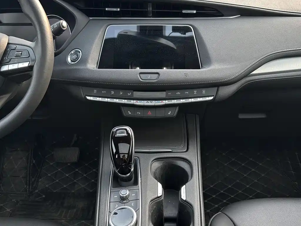CADILLAC XT4 2021