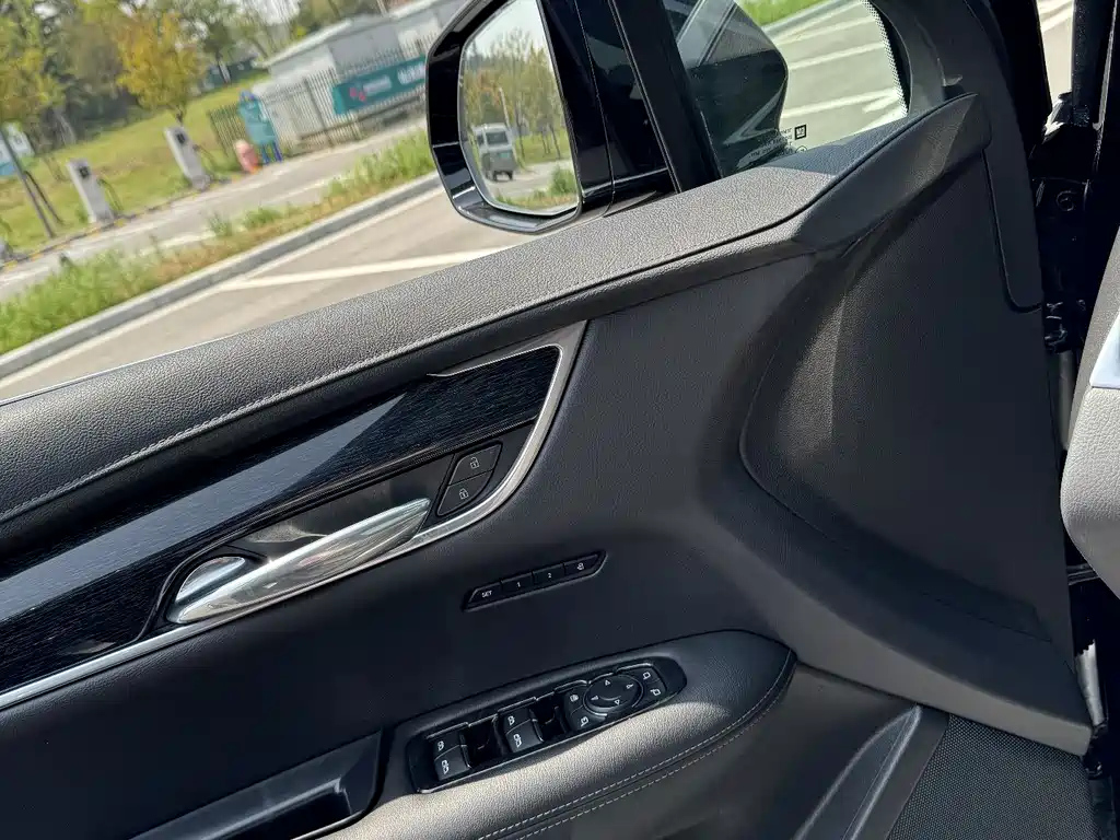 CADILLAC XT5 2022