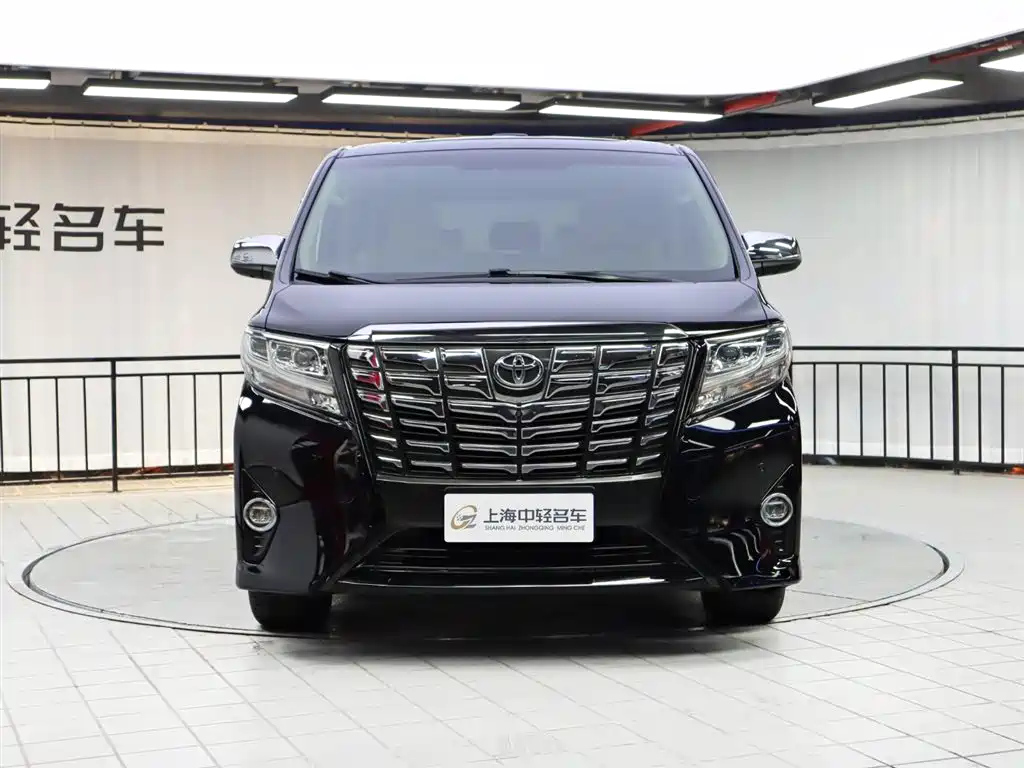TOYOTA ALPHARD 2017