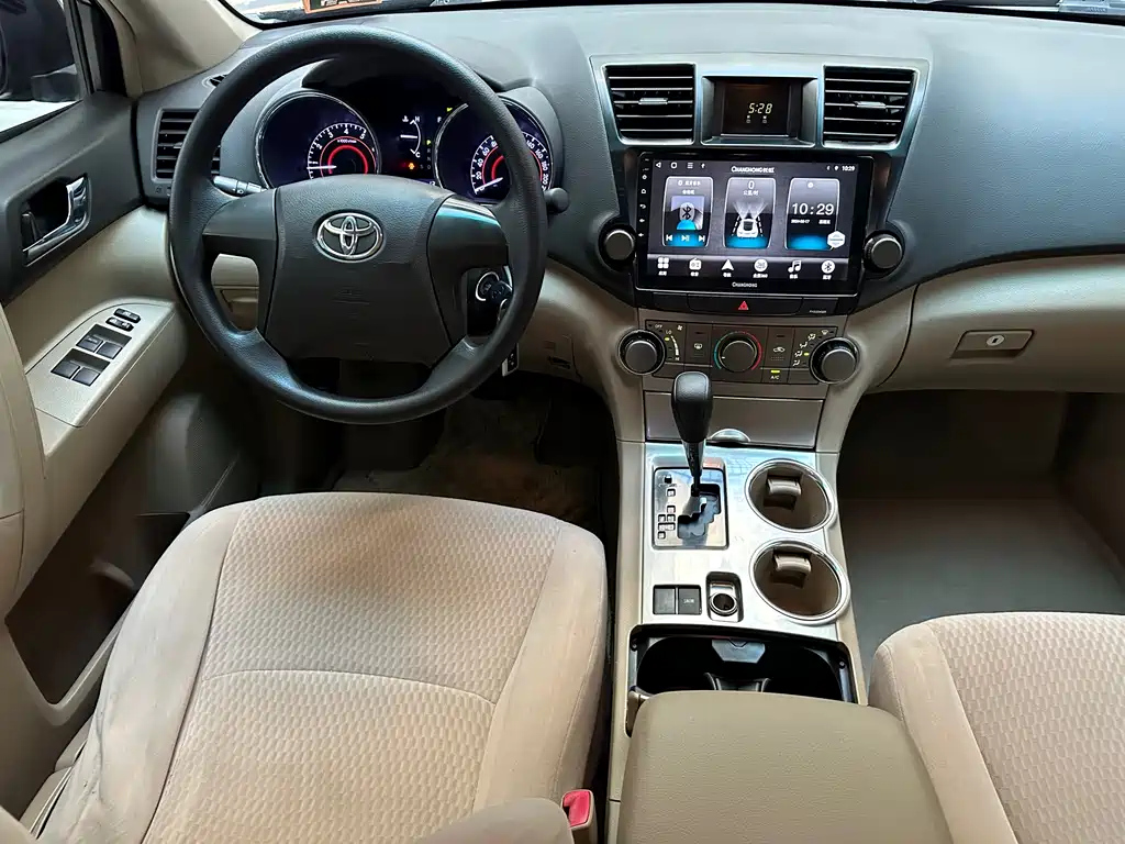 TOYOTA HIGHLANDER 2015