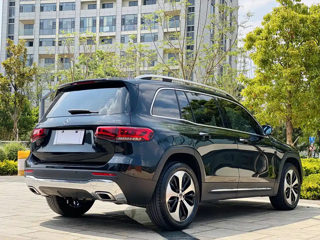 MERCEDES BENZ GLB 2022