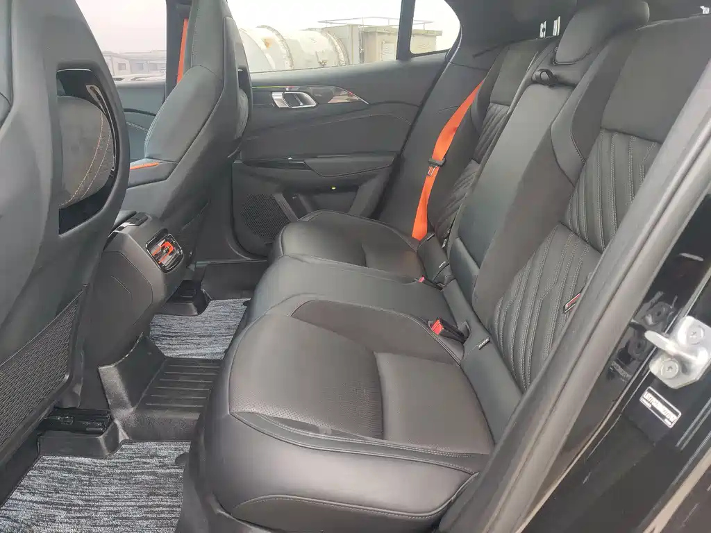 LYNK&CO 02 HATCHBACK 2021