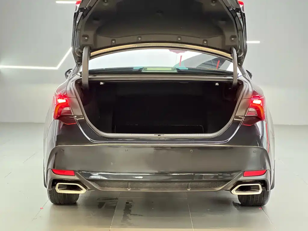 TOYOTA AVALON 2022