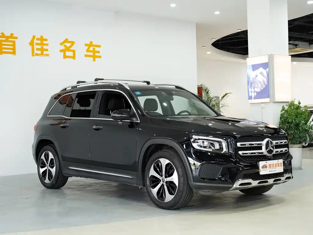 MERCEDES BENZ GLB 2021
