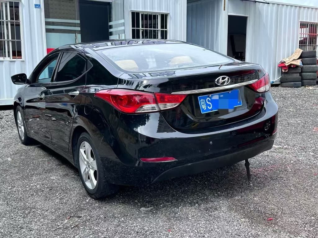 HYUNDAI ELANTRA 2012